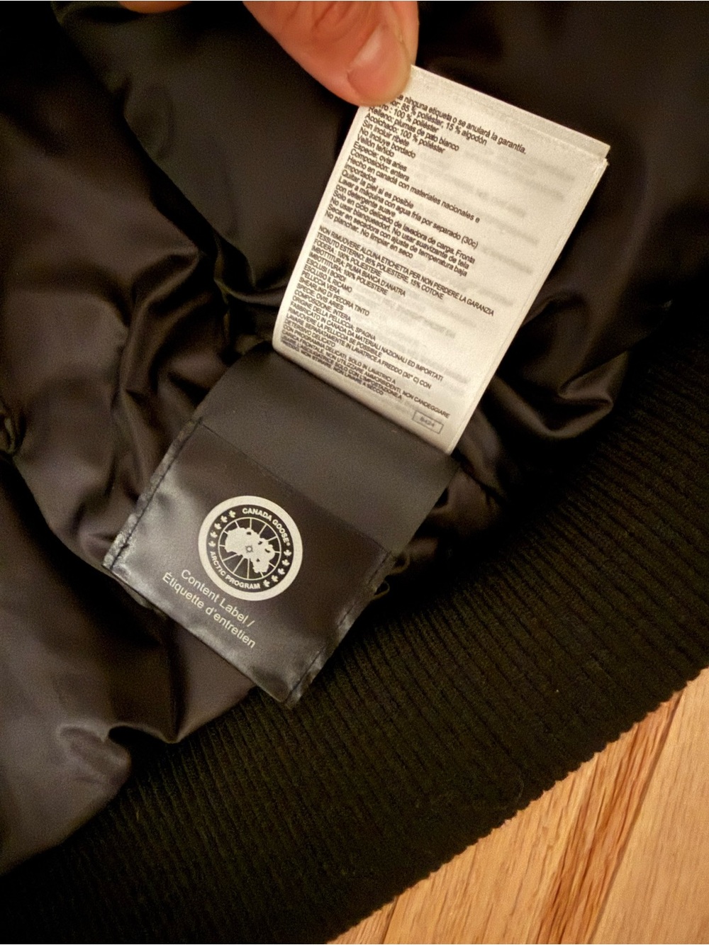 Like new Canada Goose Bomber Jacket with Sherpa Collar - Picture 11 of 15